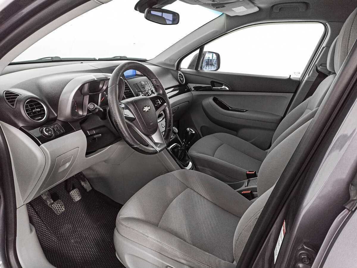 Купить Chevrolet Orlando с пробегом. Фото: #13