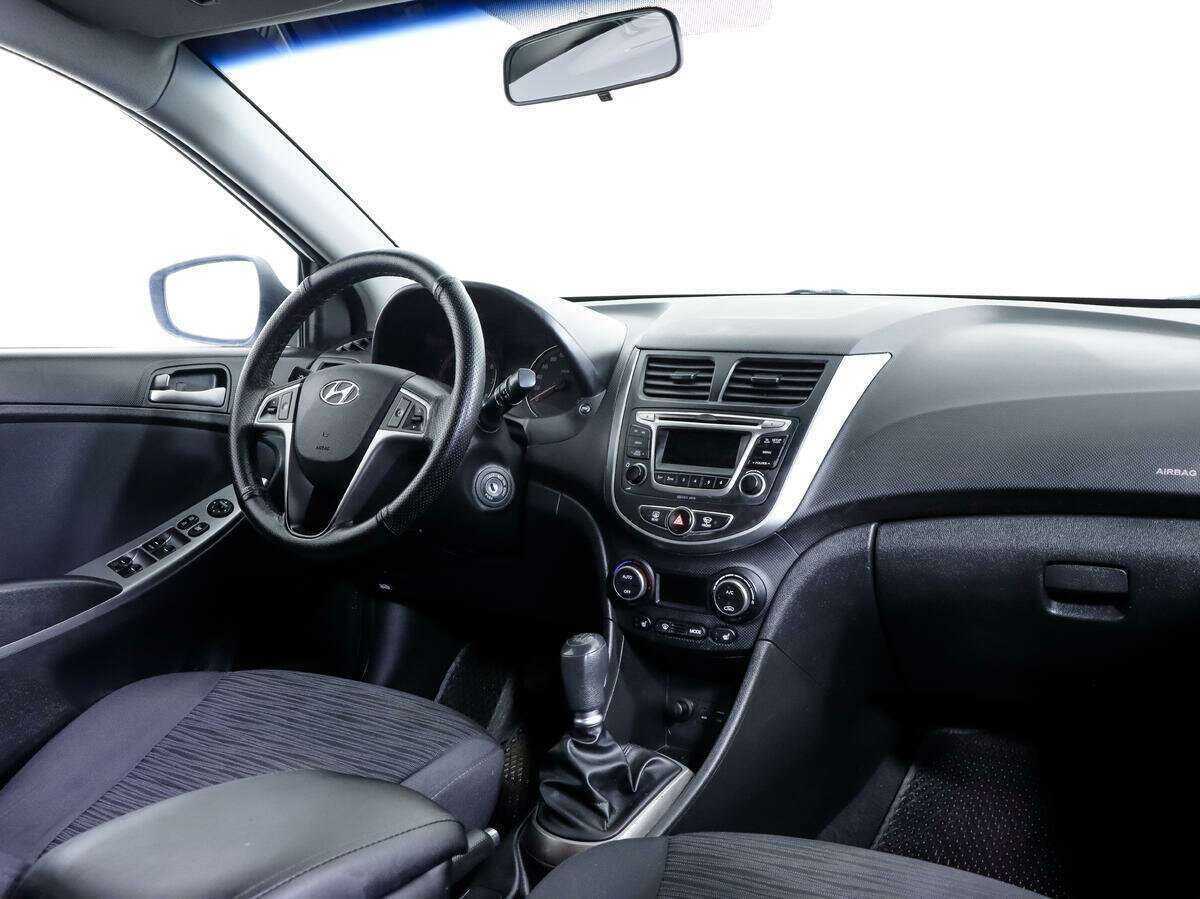 Купить Hyundai Solaris с пробегом. Фото: #7