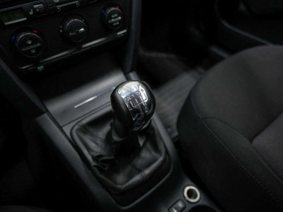 Купить Skoda Octavia с пробегом. Фото: #14
