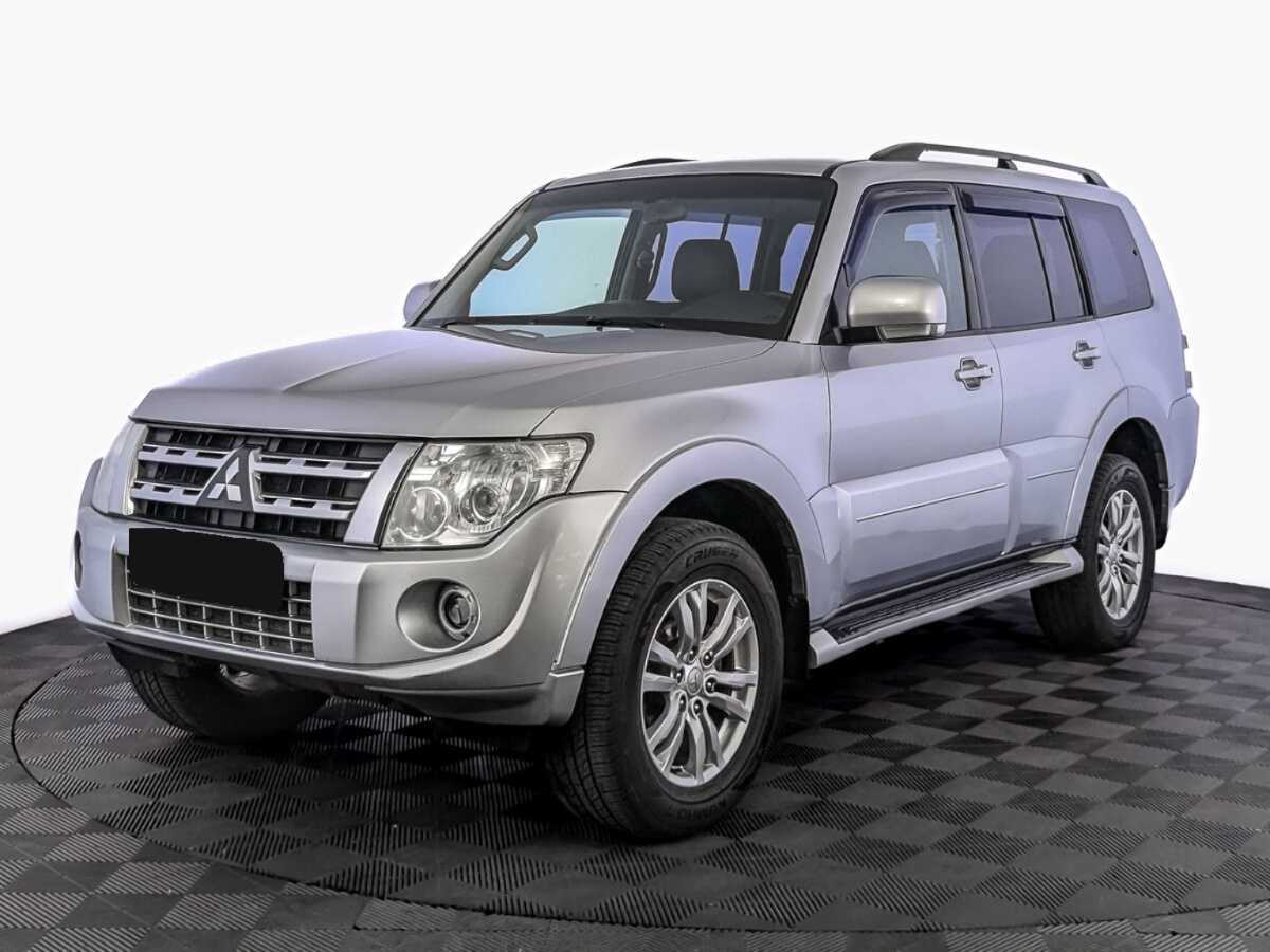 Купить Mitsubishi Pajero с пробегом. Посмотреть фото
