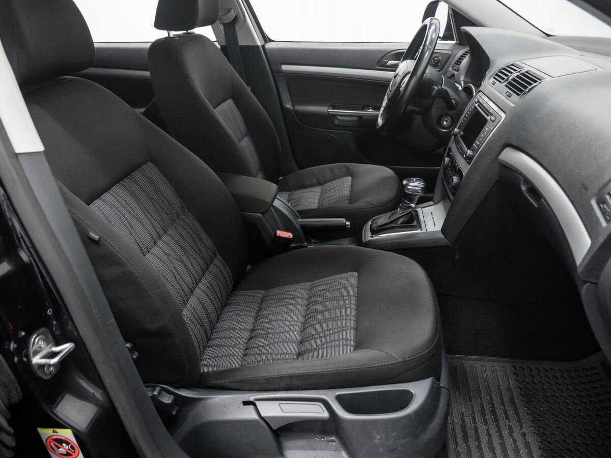 Купить Skoda Octavia с пробегом. Фото: #7