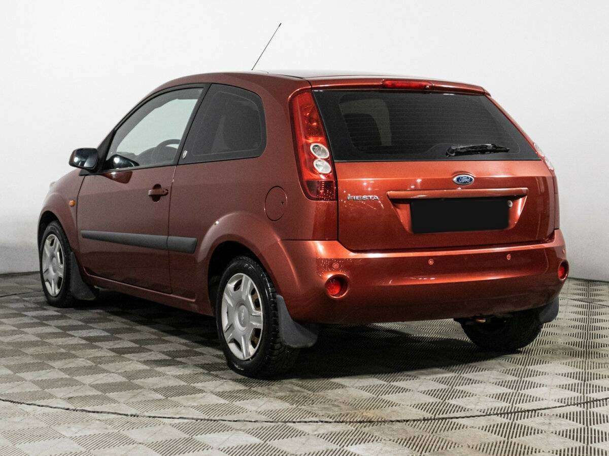 Купить Ford Fiesta с пробегом. Фото: #6