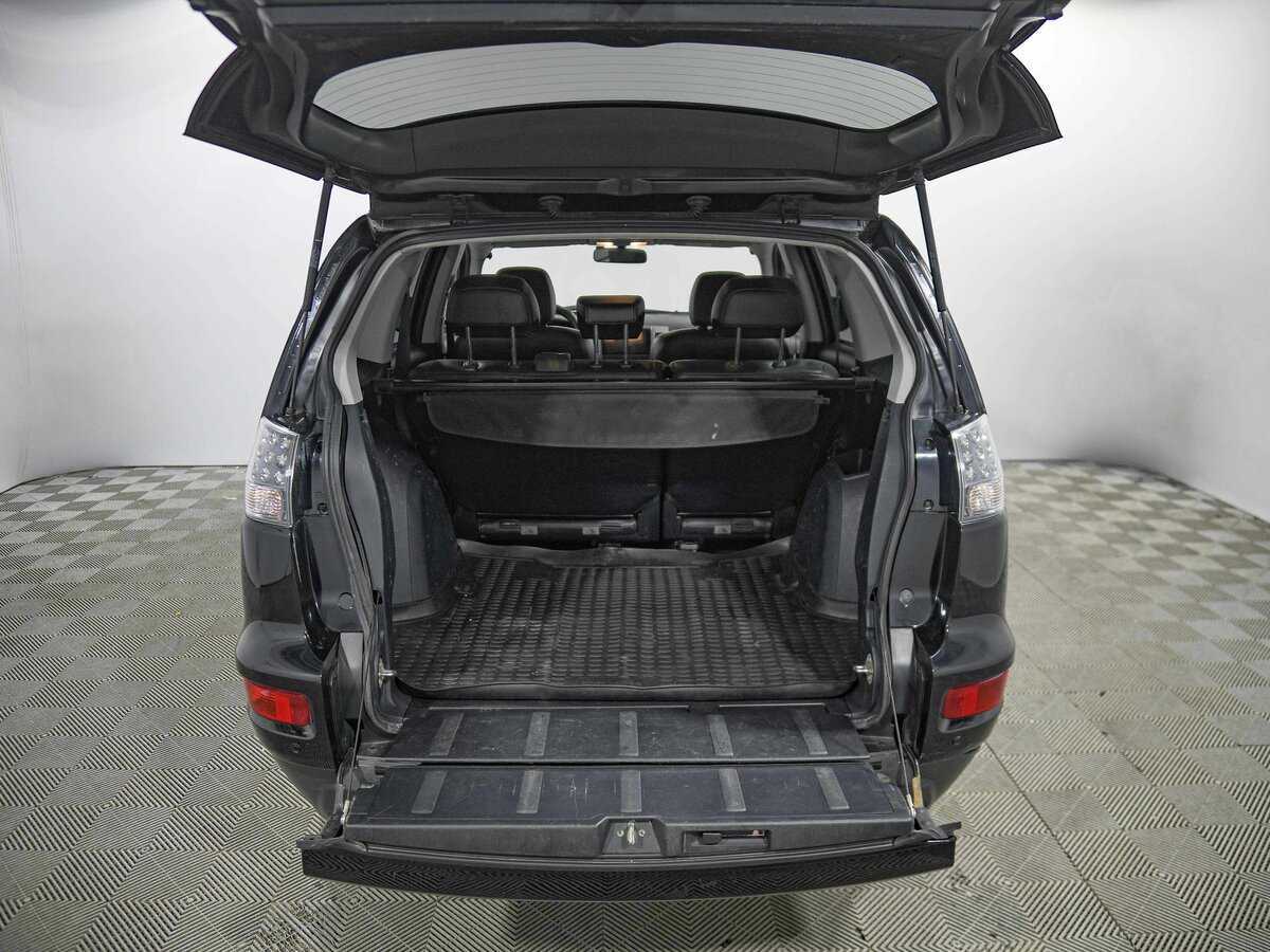 Купить Mitsubishi Outlander с пробегом. Фото: #17