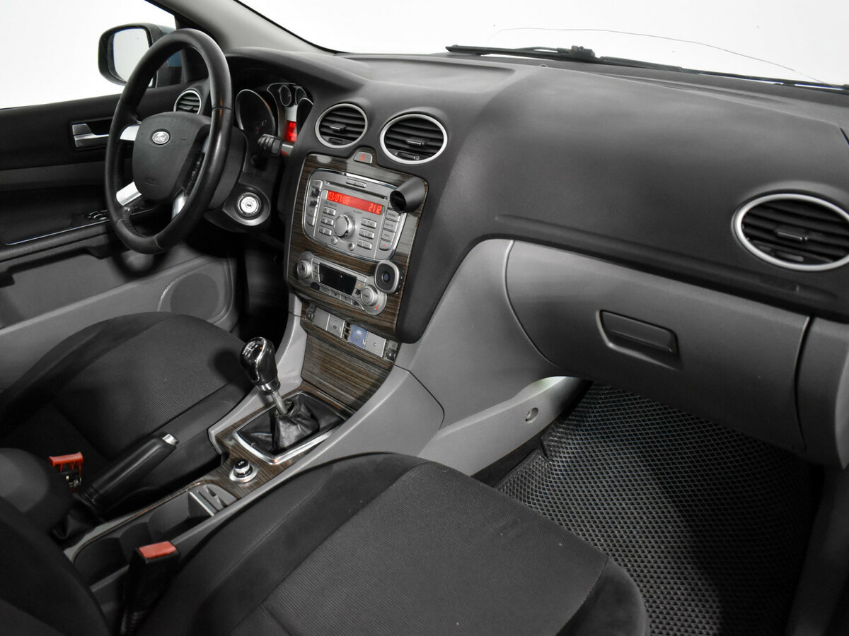 Купить Ford Focus с пробегом. Фото: #9