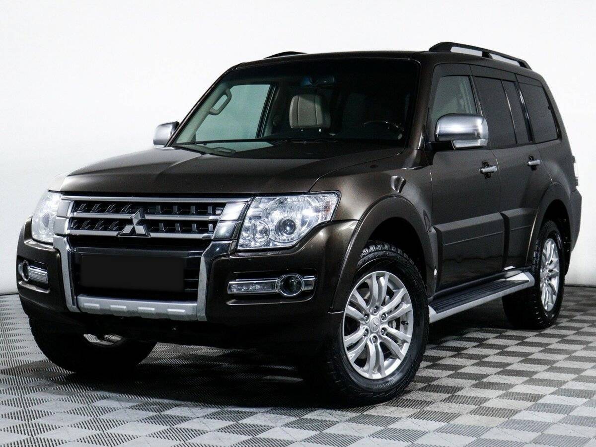 Купить Mitsubishi Pajero с пробегом. Посмотреть фото
