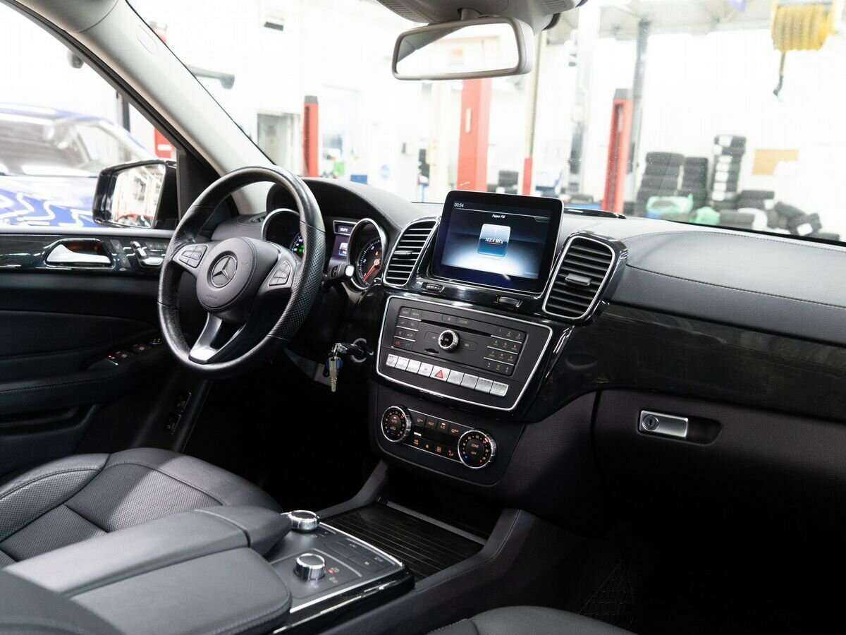 Купить Mercedes-Benz GLS с пробегом. Фото: #17