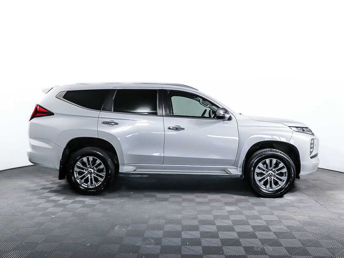 Купить Mitsubishi Pajero Sport с пробегом. Фото: #3