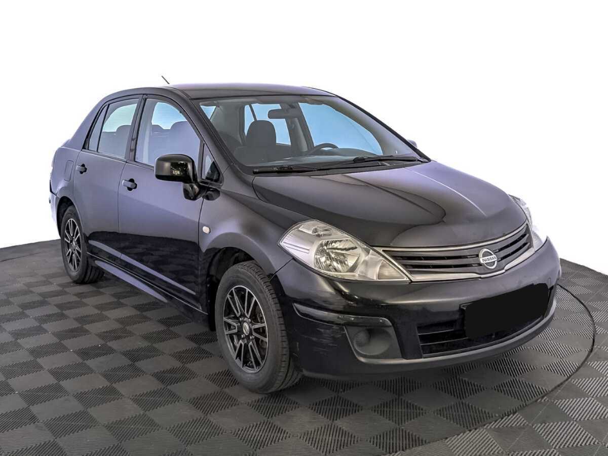 Купить Nissan Tiida с пробегом. Фото: #2