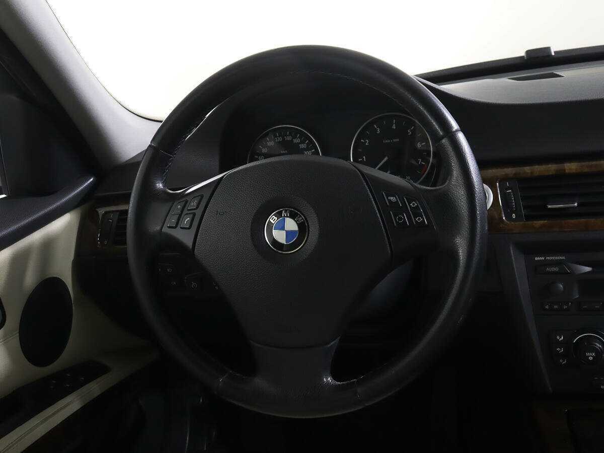 Купить BMW 3 серии с пробегом. Фото: #13