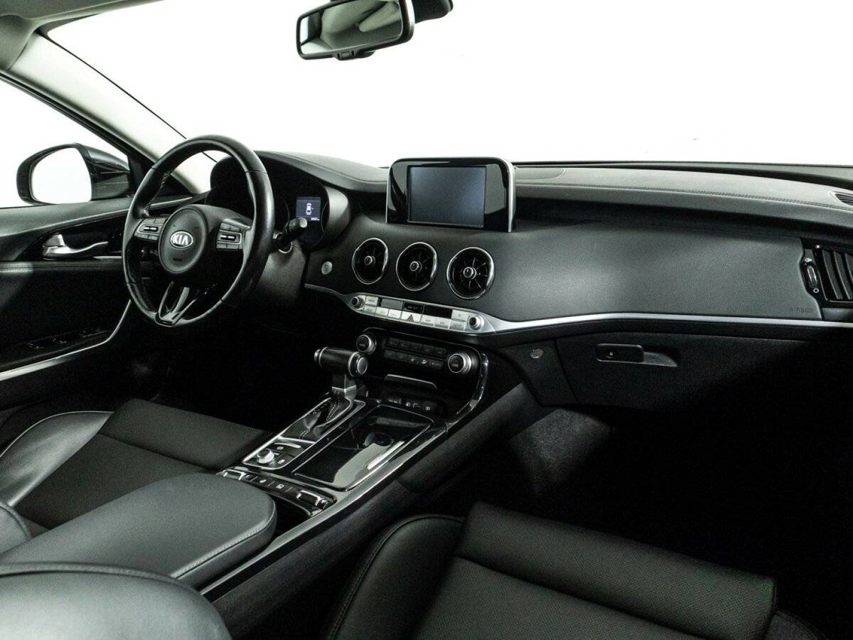 Купить Kia Stinger с пробегом. Фото: #8