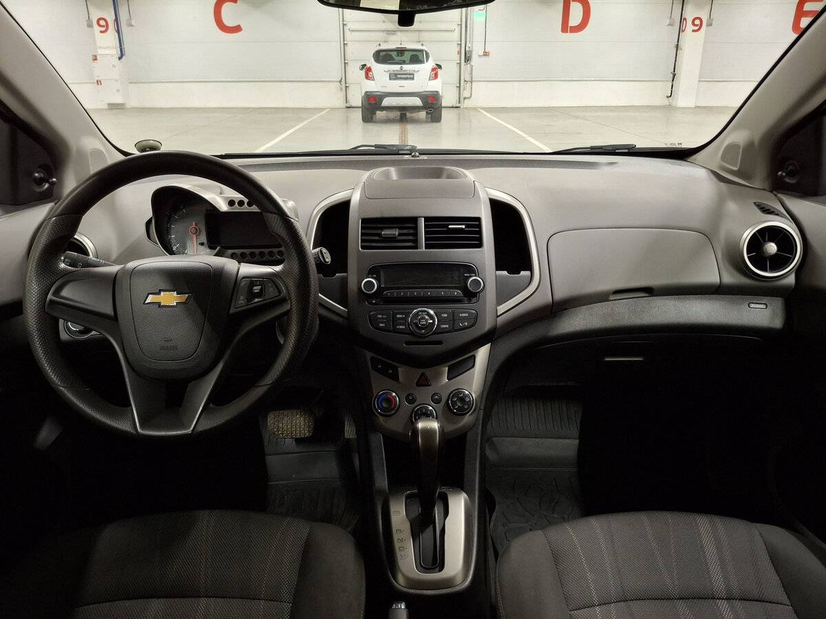 Купить Chevrolet Aveo с пробегом. Фото: #12