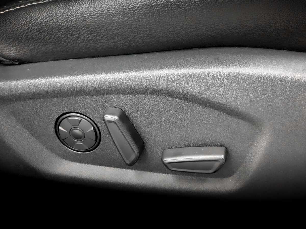 Купить Ford Explorer с пробегом. Фото: #22