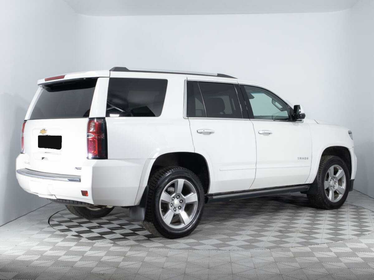 Купить Chevrolet Tahoe с пробегом. Фото: #3