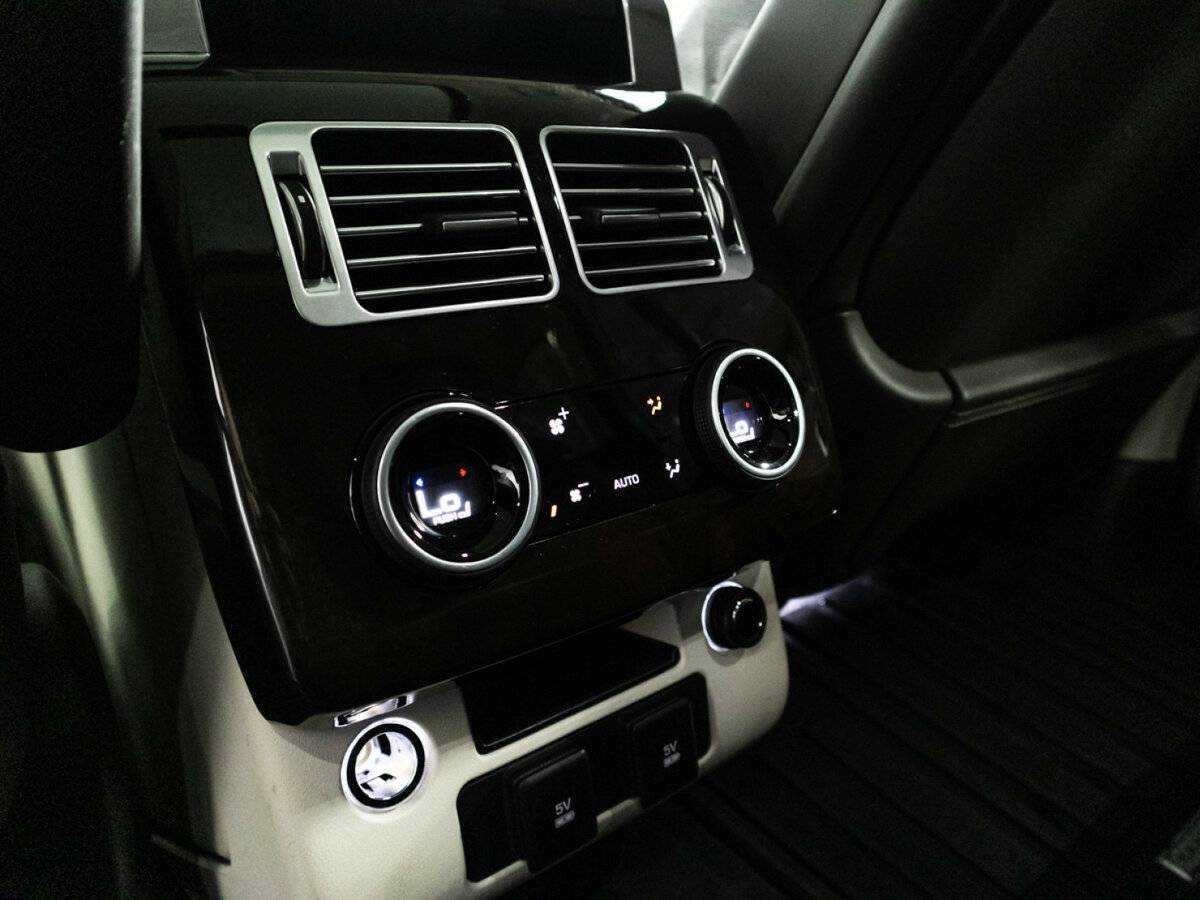 Купить Land Rover Range Rover с пробегом. Фото: #28