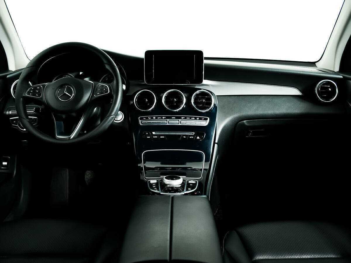 Купить Mercedes-Benz GLC с пробегом. Фото: #10