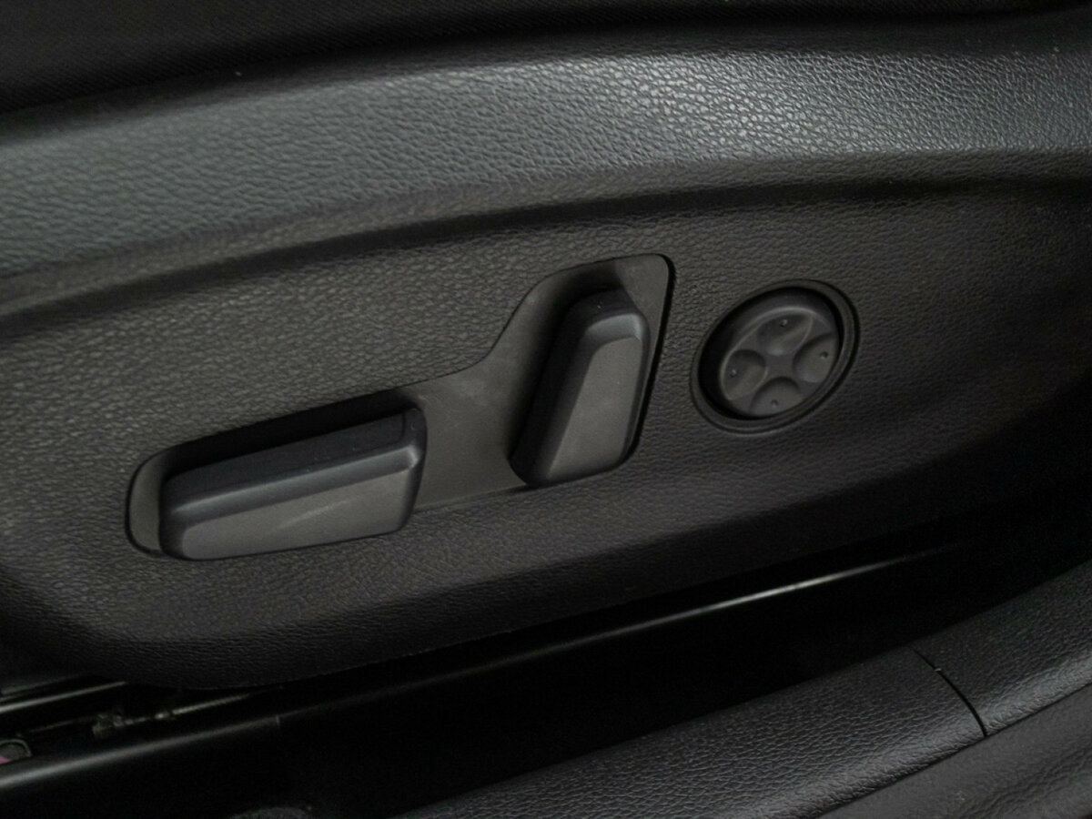 Купить Hyundai Sonata с пробегом. Фото: #13