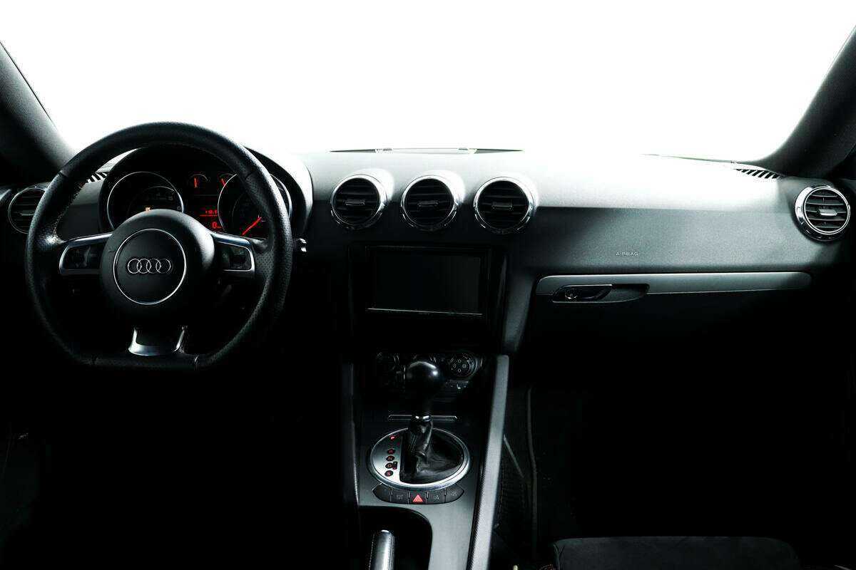 Купить Audi TT с пробегом. Фото: #10