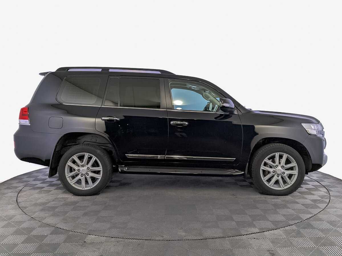 Купить Toyota Land Cruiser с пробегом. Фото: #3