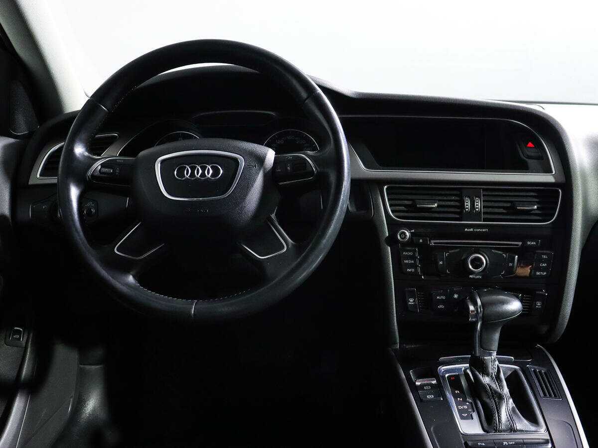Купить Audi A4 с пробегом. Фото: #9