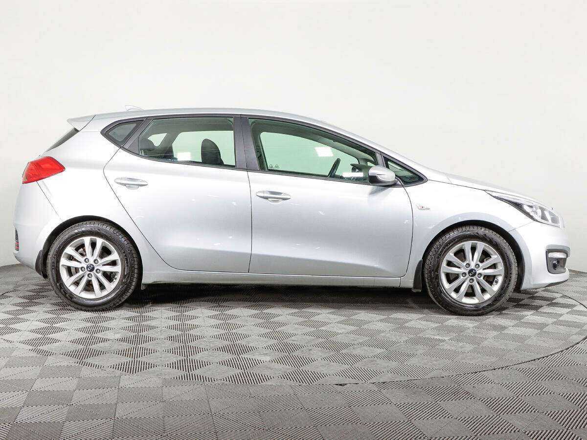 Купить Kia Ceed с пробегом. Фото: #3