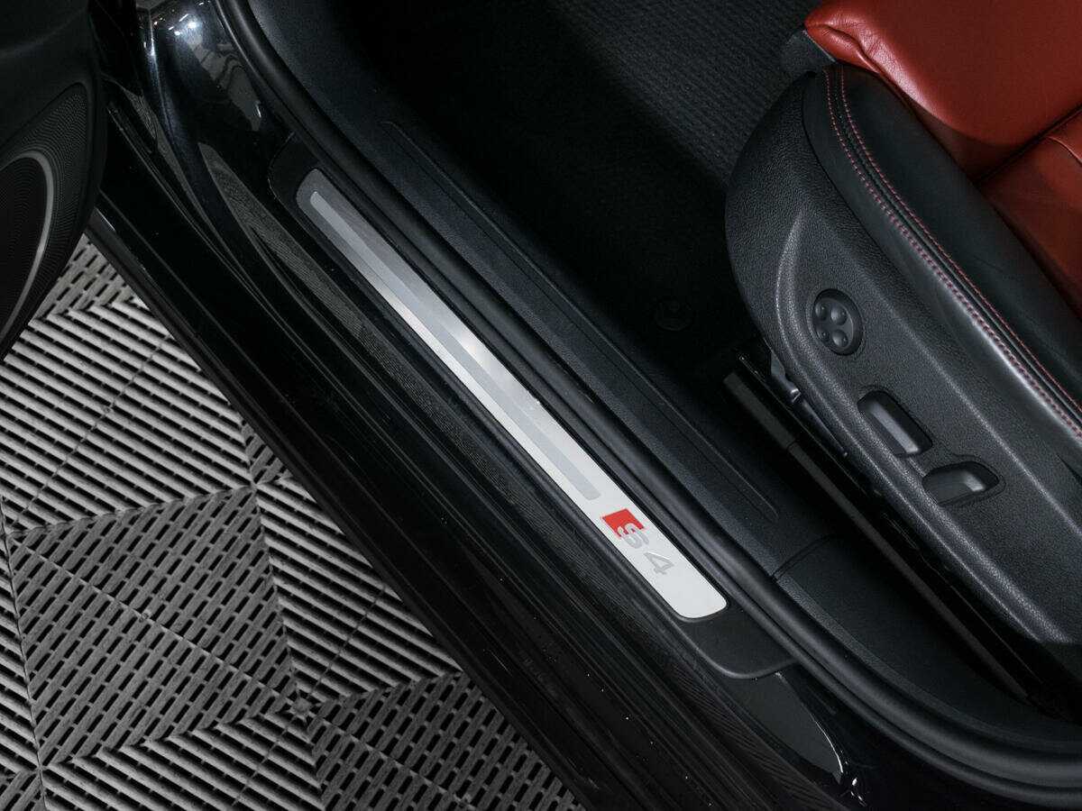 Купить Audi S4 с пробегом. Фото: #13