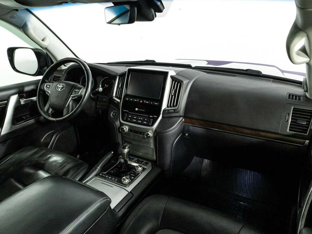 Купить Toyota Land Cruiser с пробегом. Фото: #6