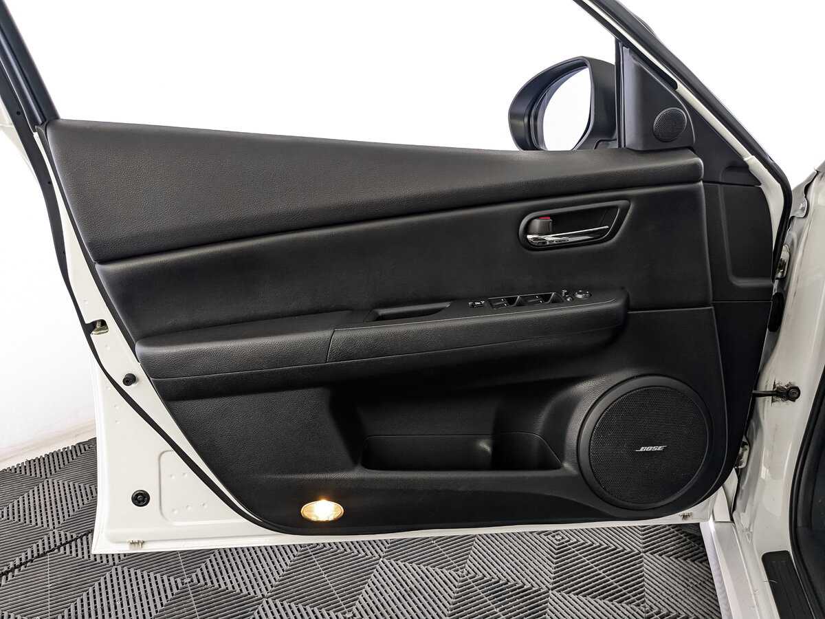 Купить Mazda 6 с пробегом. Фото: #14