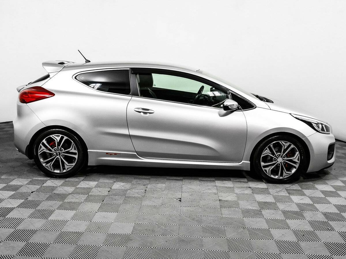 Купить Kia Ceed GT с пробегом. Фото: #3