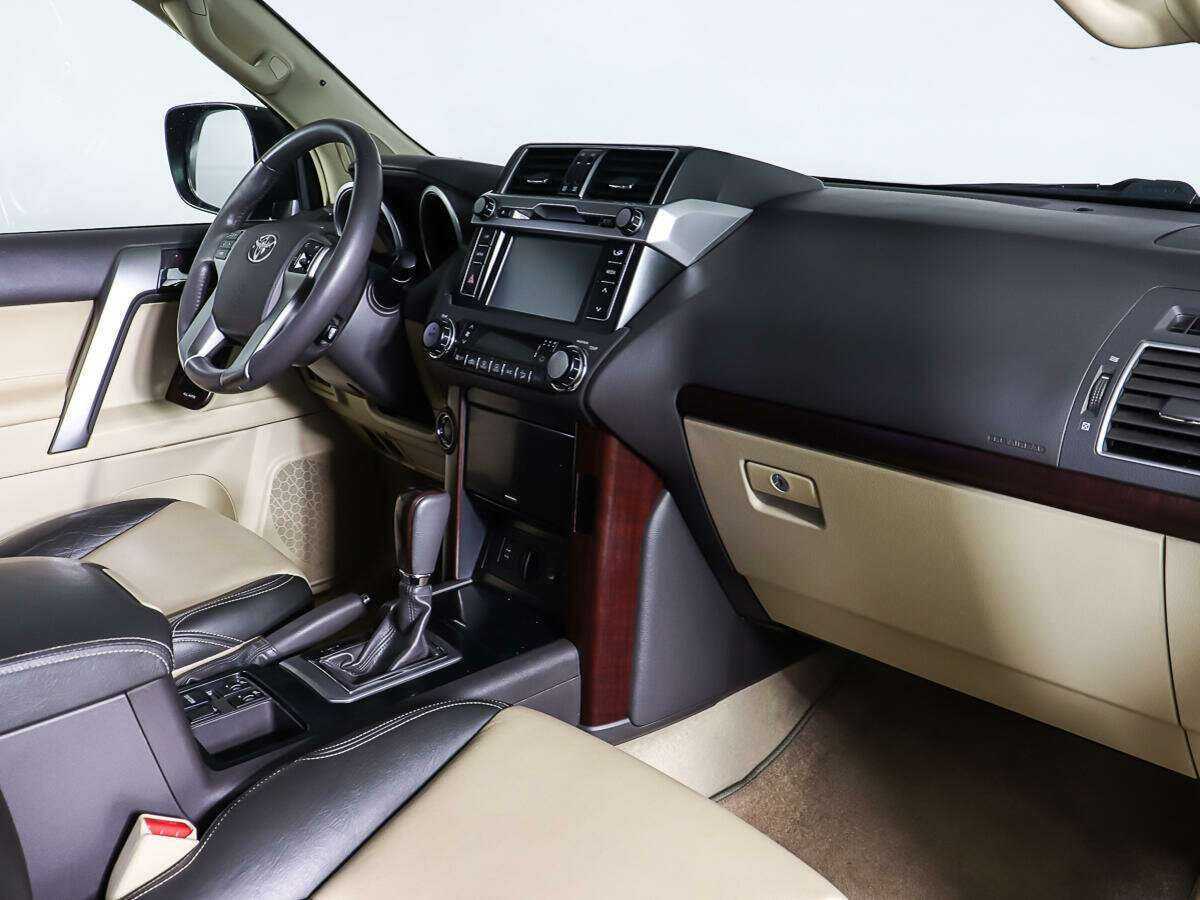 Купить Toyota Land Cruiser Prado с пробегом. Фото: #8