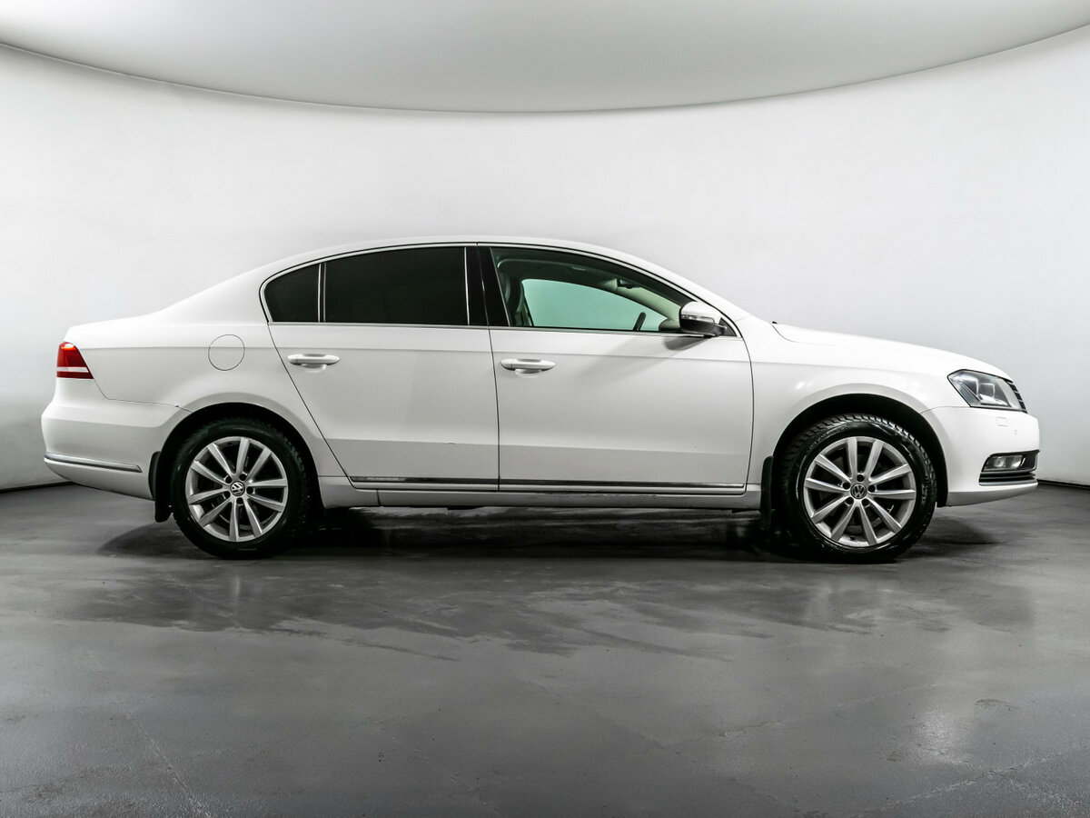 Купить Volkswagen Passat с пробегом. Фото: #3