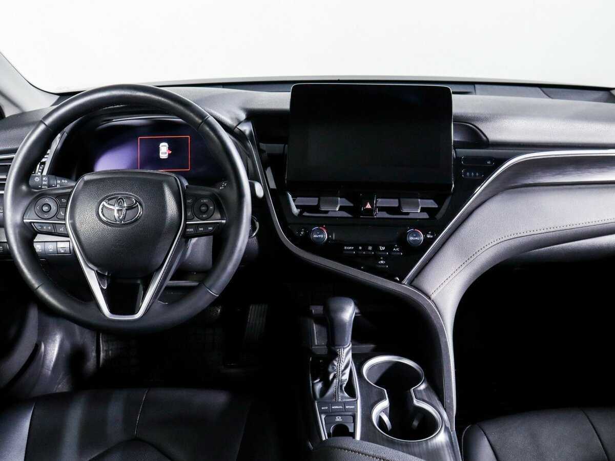 Купить Toyota Camry с пробегом. Фото: #11