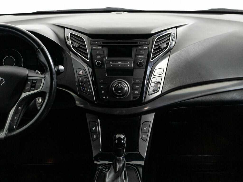 Купить Hyundai i40 с пробегом. Фото: #13