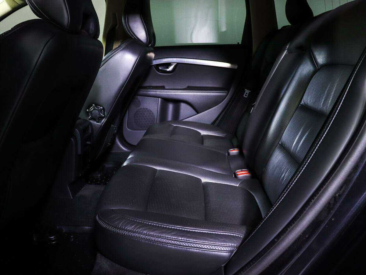 Купить Volvo XC70 с пробегом. Фото: #6
