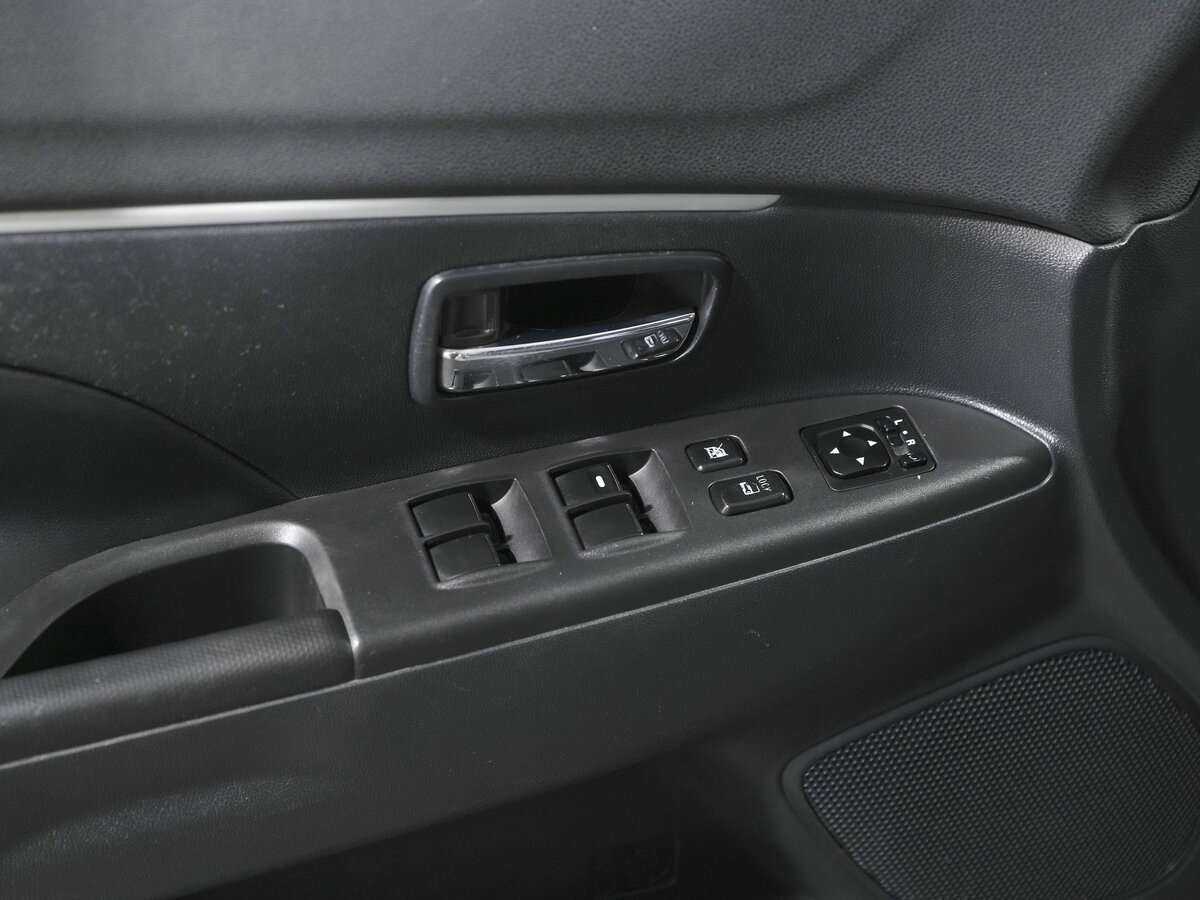 Купить Mitsubishi ASX с пробегом. Фото: #13