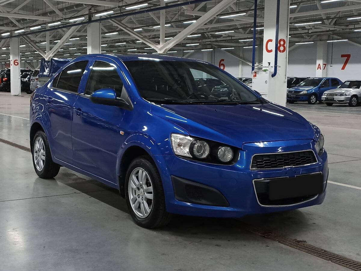 Купить Chevrolet Aveo с пробегом. Фото: #2