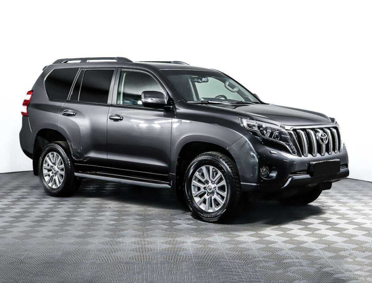 Купить Toyota Land Cruiser Prado с пробегом. Фото: #2