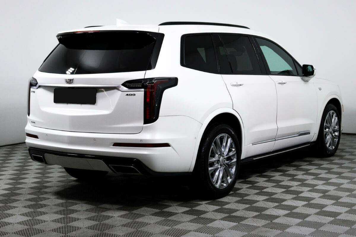 Купить Cadillac XT6 с пробегом. Фото: #4
