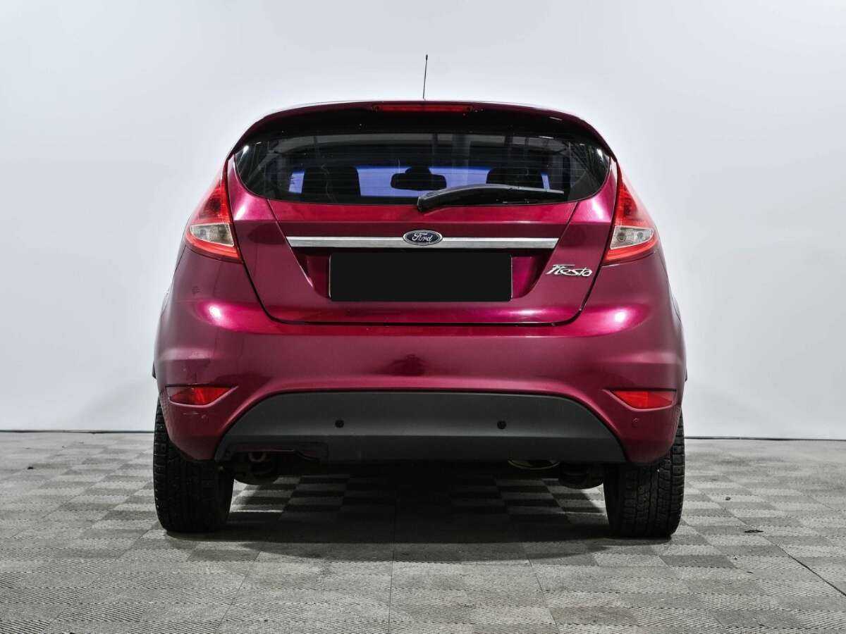 Купить Ford Fiesta с пробегом. Фото: #4