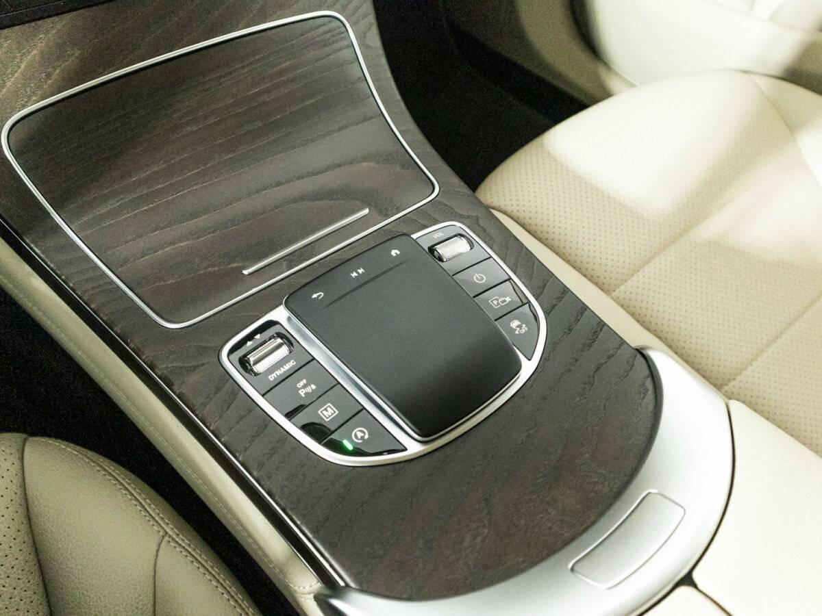 Купить Mercedes-Benz GLC с пробегом. Фото: #18
