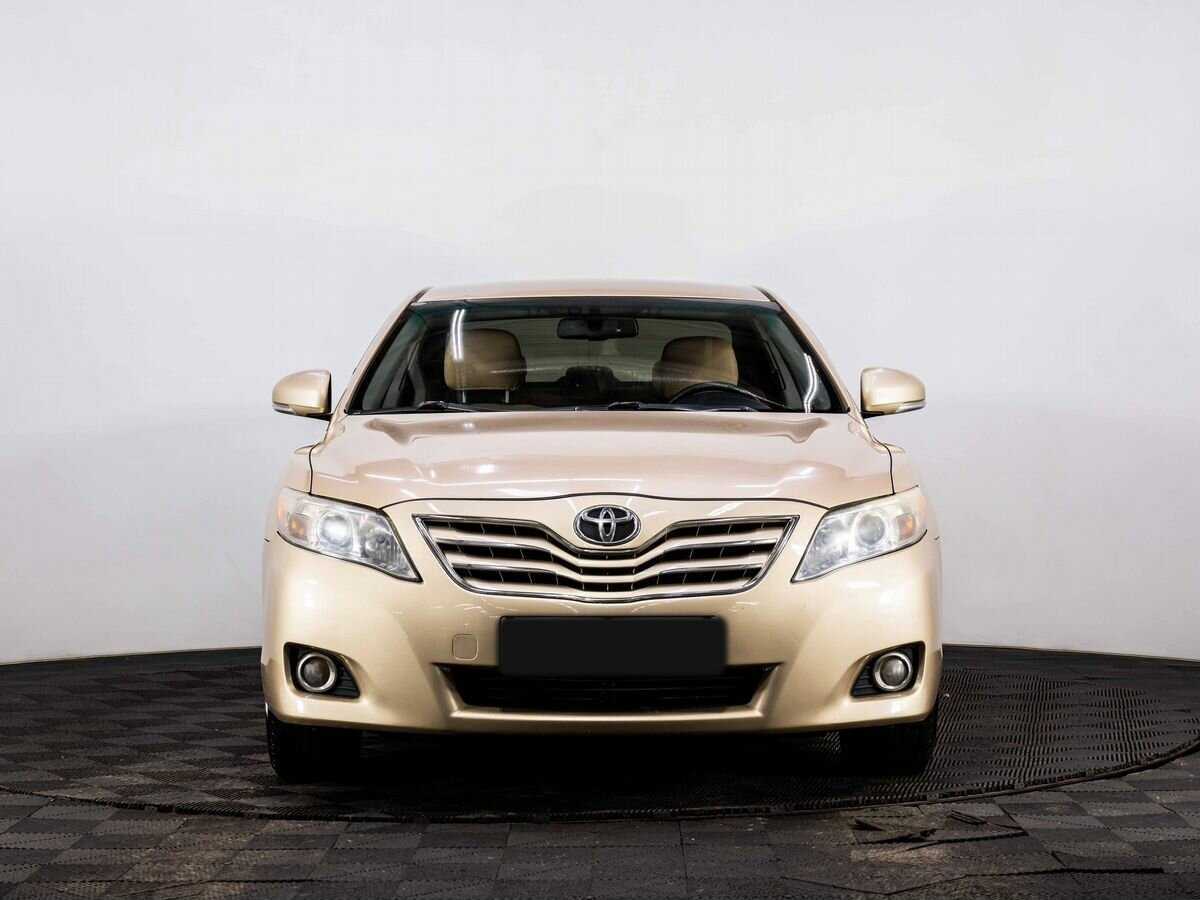 Купить Toyota Camry с пробегом. Фото: #1