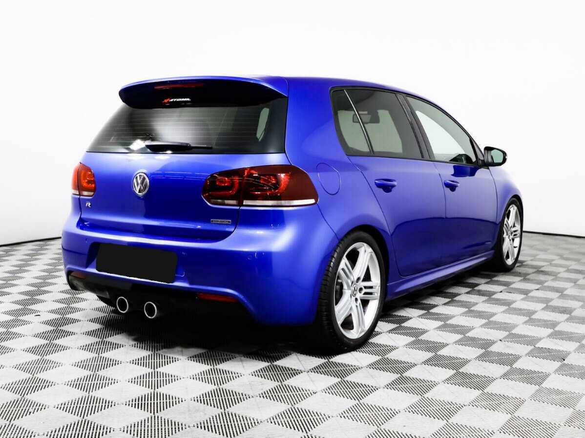 Купить Volkswagen Golf R с пробегом. Фото: #4