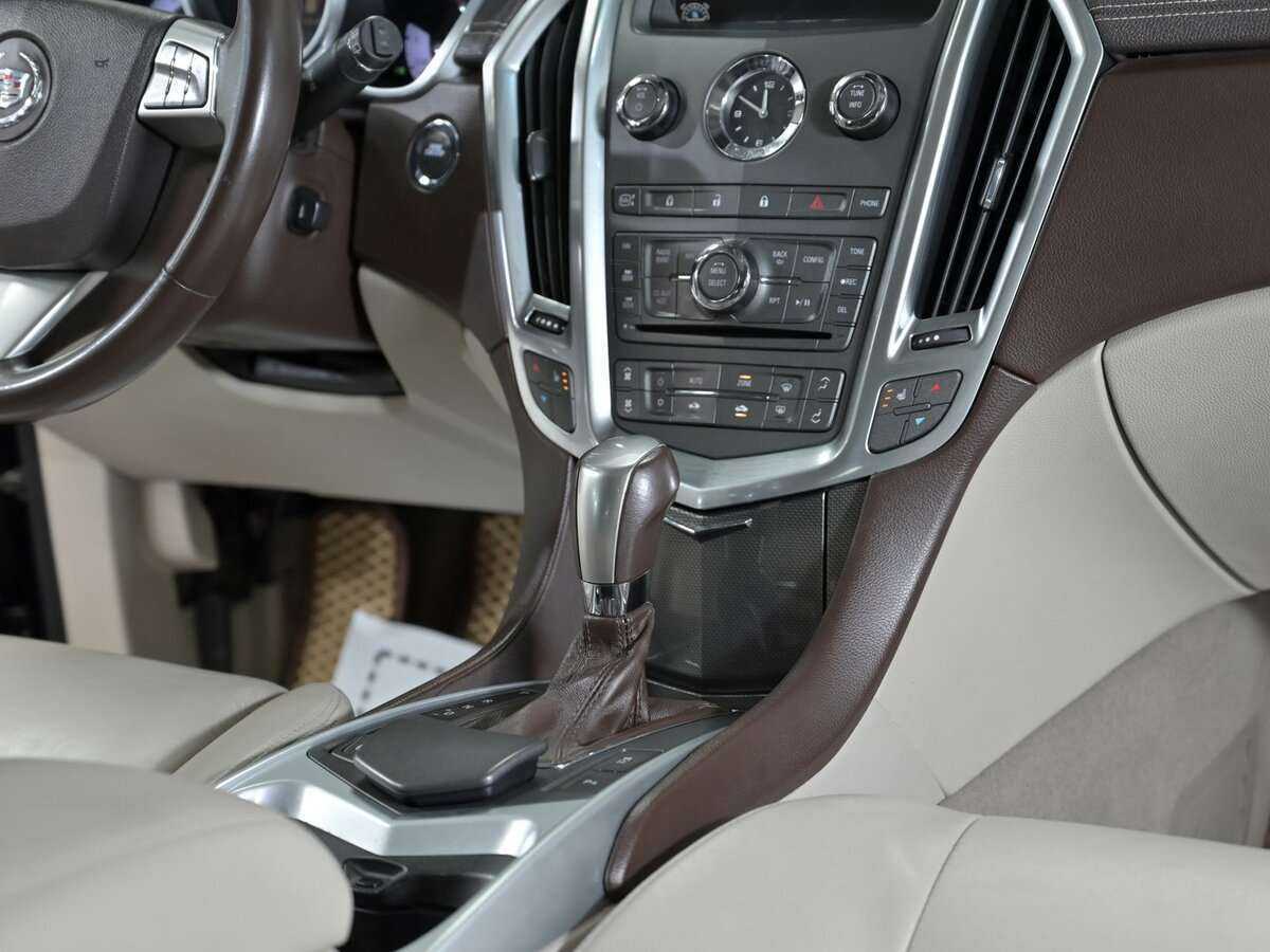 Купить Cadillac SRX с пробегом. Фото: #13