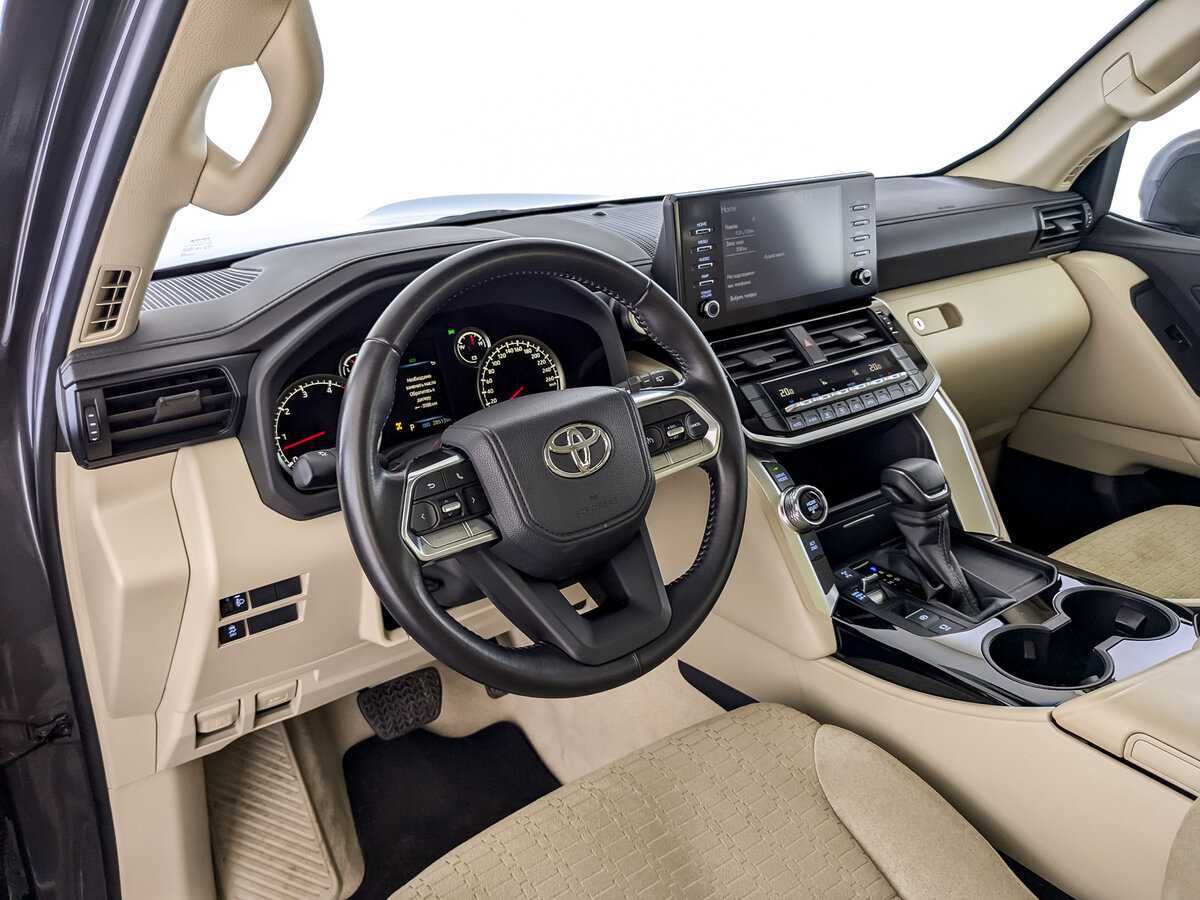 Купить Toyota Land Cruiser с пробегом. Фото: #15