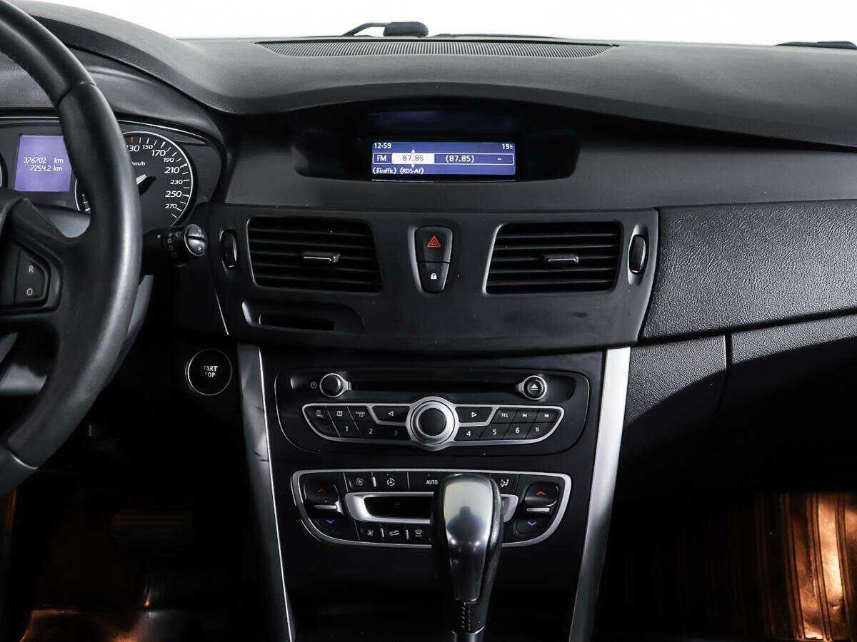 Купить Renault Latitude с пробегом. Фото: #11