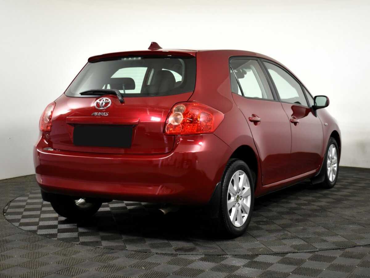 Купить Toyota Auris с пробегом. Фото: #3