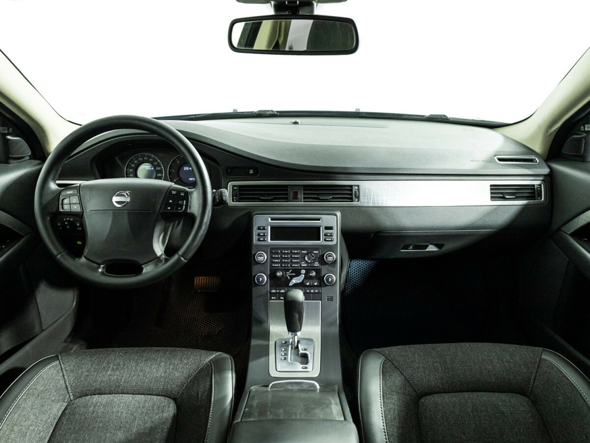Купить Volvo XC70 с пробегом. Фото: #12