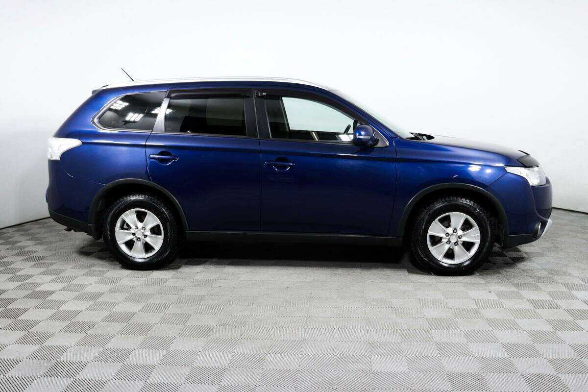 Купить Mitsubishi Outlander с пробегом. Фото: #3