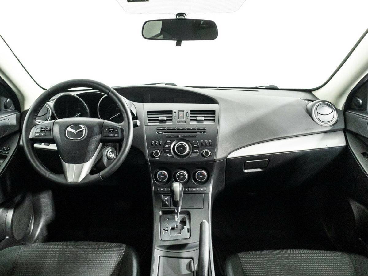 Купить Mazda 3 с пробегом. Фото: #11