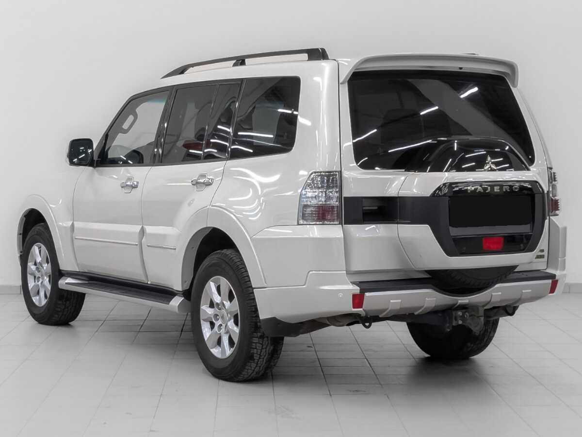 Купить Mitsubishi Pajero с пробегом. Фото: #6