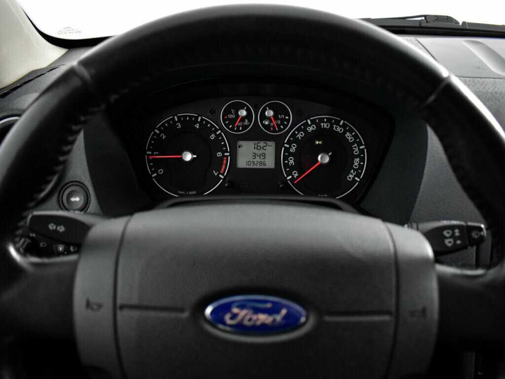 Купить Ford Fusion с пробегом. Фото: #14